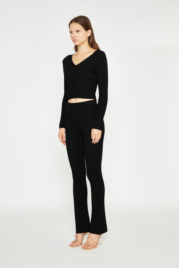 Glamorous Black Knitted V-Neck Crop-Top