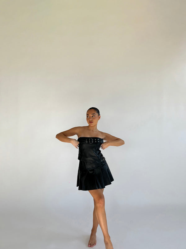 Glamorous Black PU Pleated Buckle Mini-Skirt