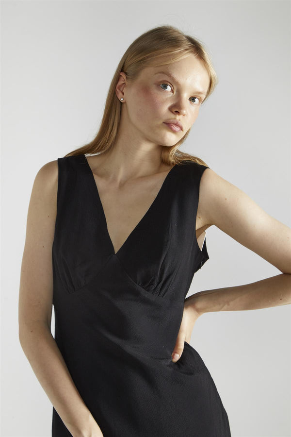 Glamorous Black V-neck Midi-Dress