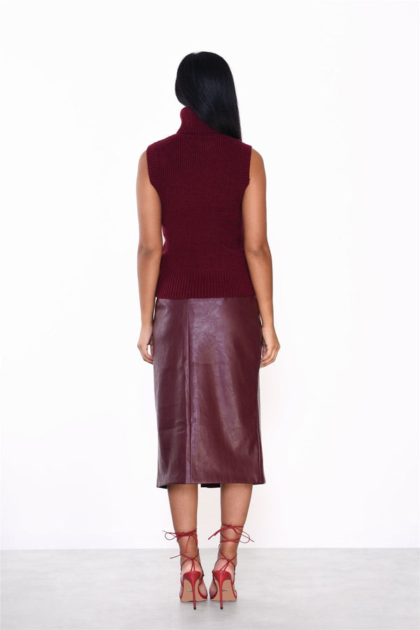 Glamorous Burgundy Sleeveless Knit-Top