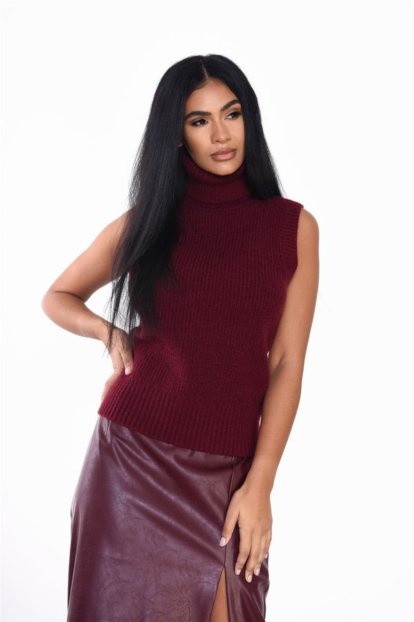 Glamorous Burgundy Sleeveless Knit-Top