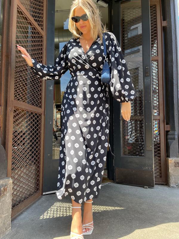 glamorous Mono-Daisy Long Sleeve Wrap Midi-dress