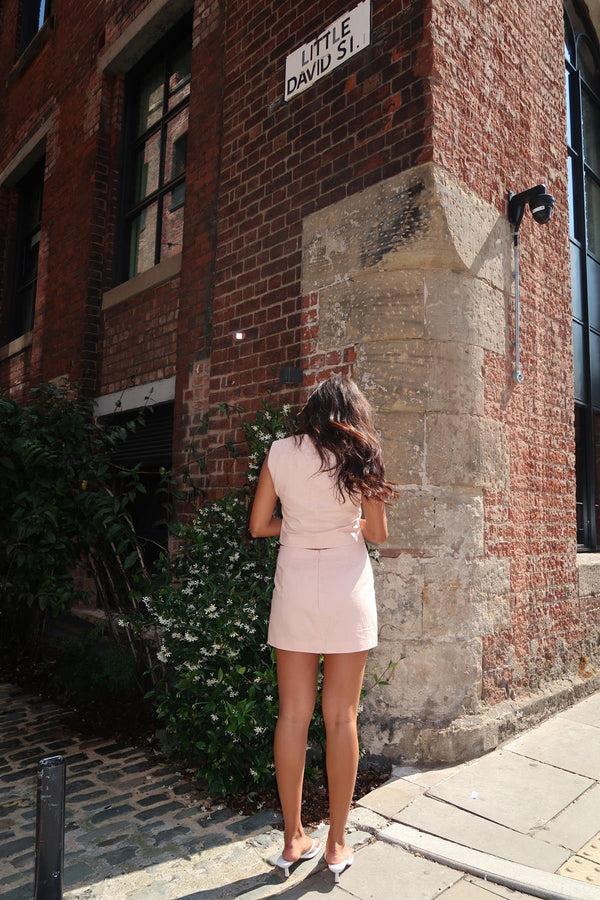 Glamorous Nude-Peach Button-Up-Sleeveless Crop-Top