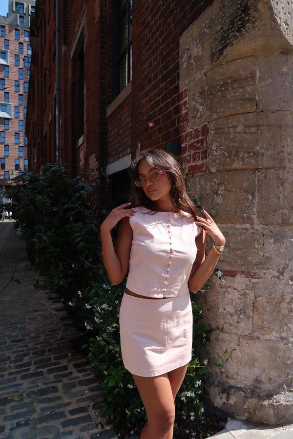 Glamorous Nude-Peach Straight Pencil Mini-Skirt