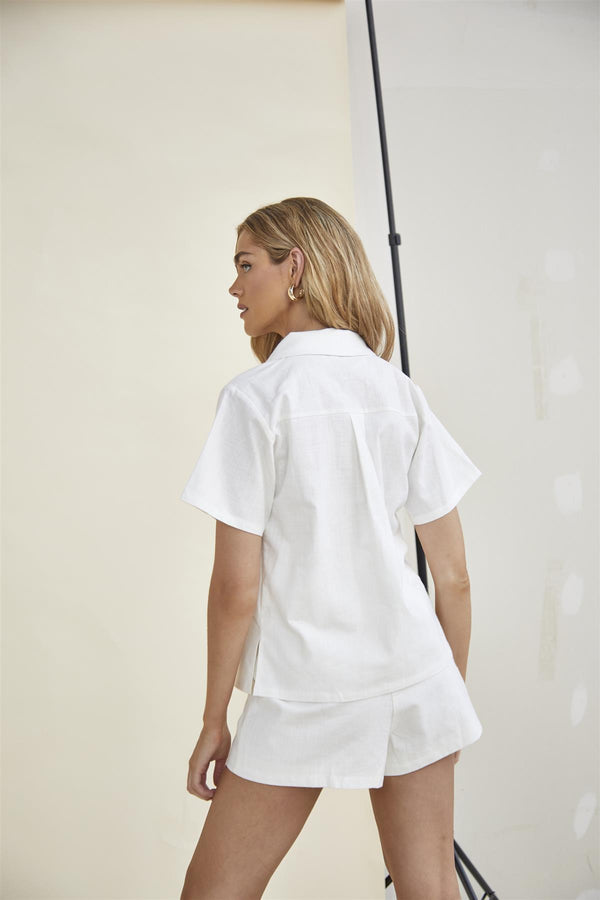 Glamorous Off-White Collared Short-Sleeve Shirt