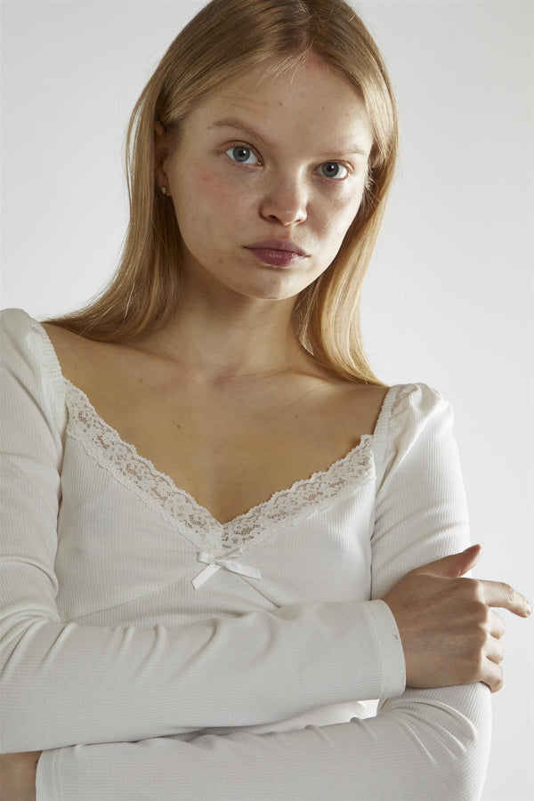 Glamorous Off-White Long-Sleeve Top