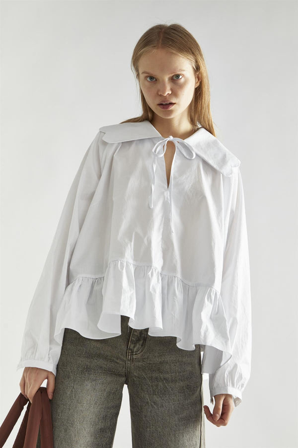 Glamorous Off-White Oversized-Collar Blouse