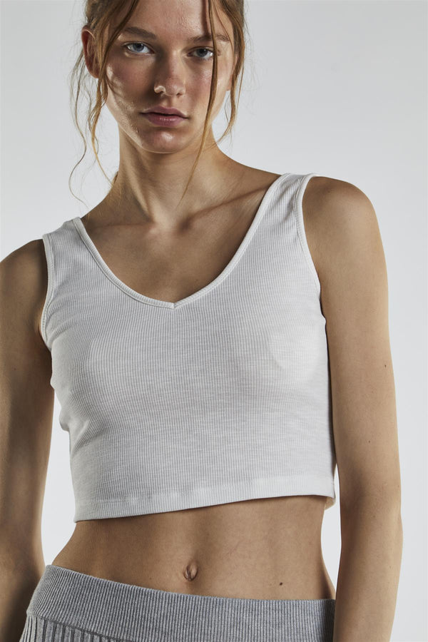 Glamorous Off-White V-Neck Crop-Top