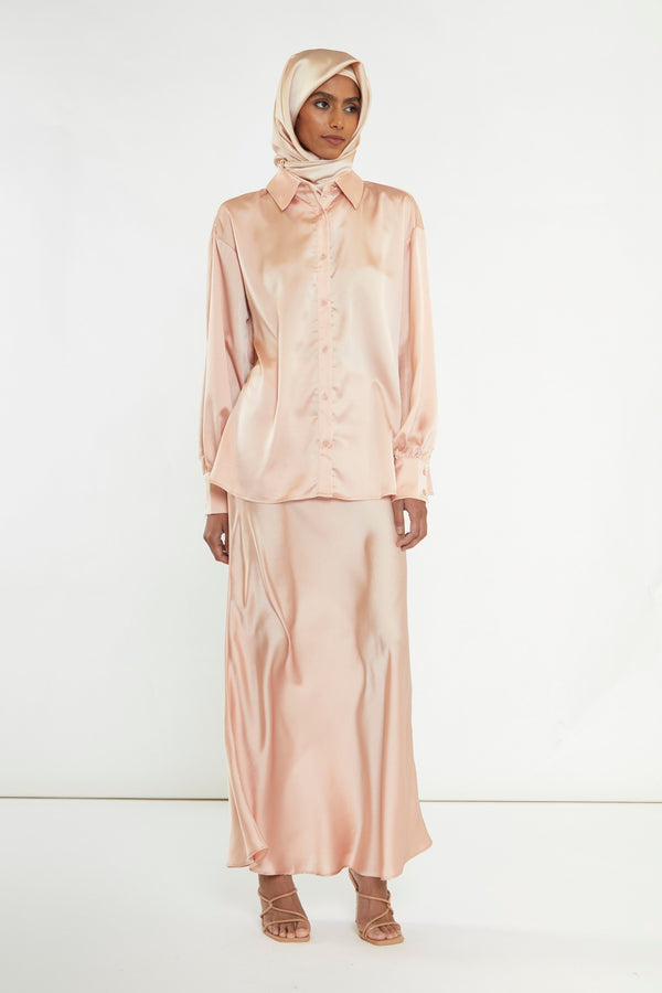 glamorous Peach Bias-Cut Maxi-skirt