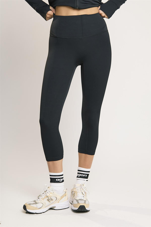 Glamorous Signature Black Seamless Leggings