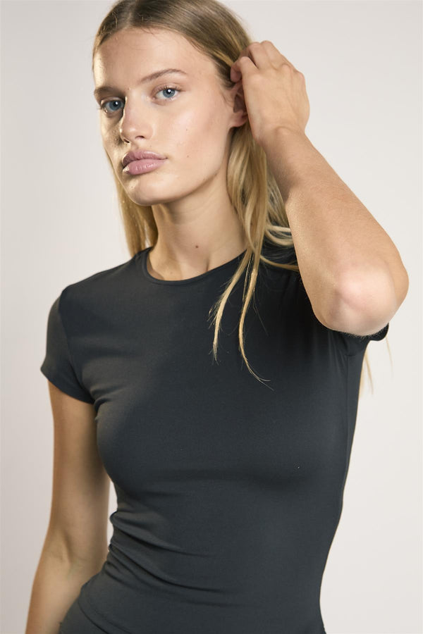 Glamorous Signature Black Short-Sleeve Top