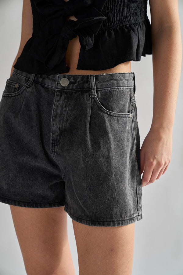 Glamorous Washed-Black Denim-Shorts