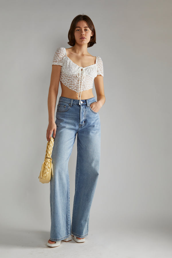 glamorous White Lace Milkmaid Hanky hem-Top