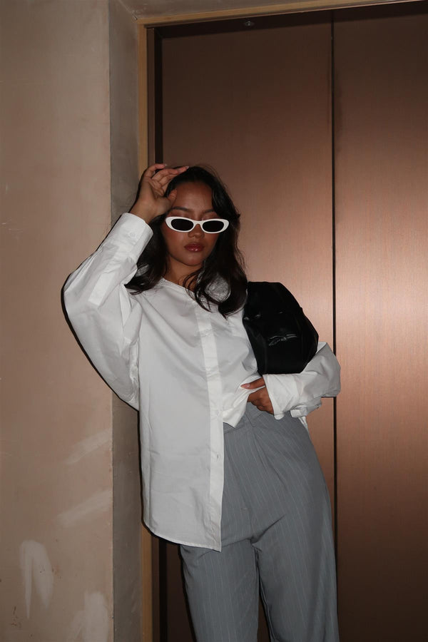 Glamorous Off-White Long-Sleeves-Button-Front Blouse