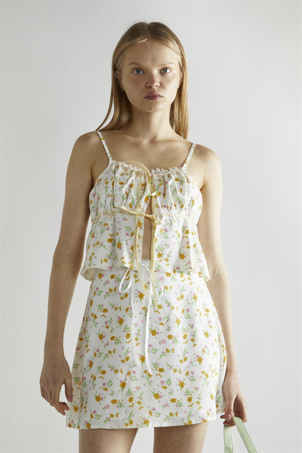 Glamorous Orange-Pink Spring-Floral Tie-Front Crop-Top