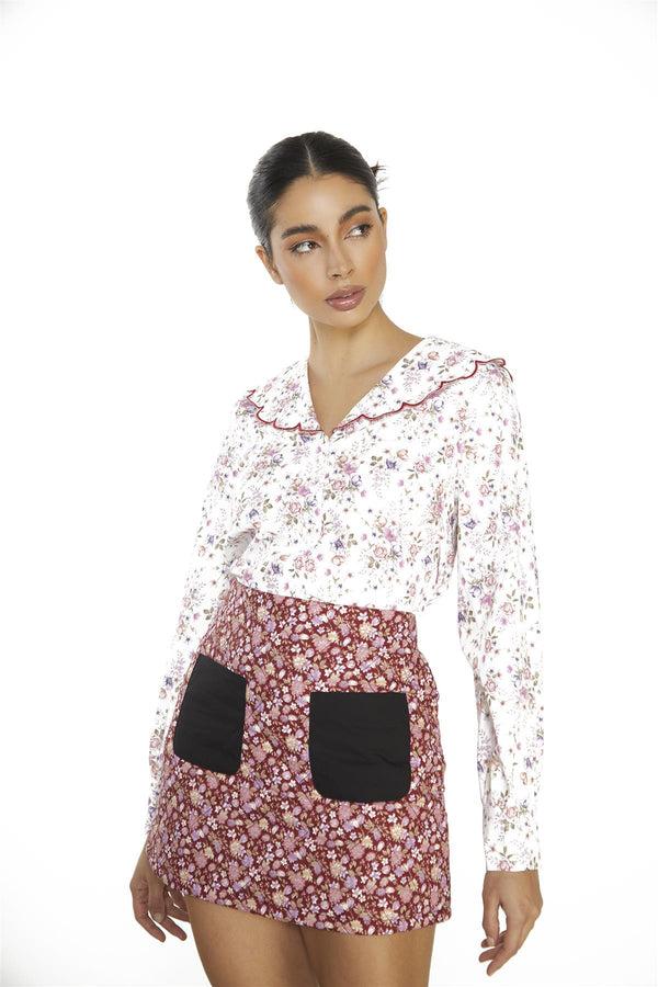 glamorous White Vintage-Flower Scalloped Collar Top