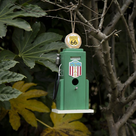 Glitzhome Glitzhome 13.75"H Wood Green Gas Pump Birdhouse