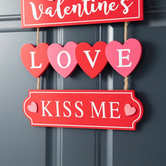 Glitzhome Glitzhome 14"H Valentine's Wooden LOVE Word Sign Wall Decor