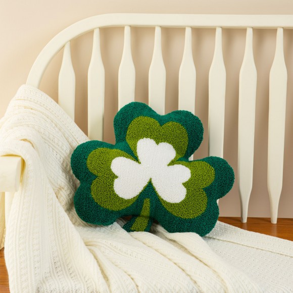 Glitzhome Glitzhome 14"L St. Patrick's Hooked Shamrock-shaped Pillow