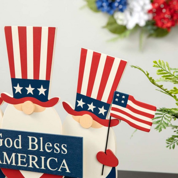 Glitzhome Glitzhome 15.25"L Wooden Patriotic/Americana Gnome Family Table Sign