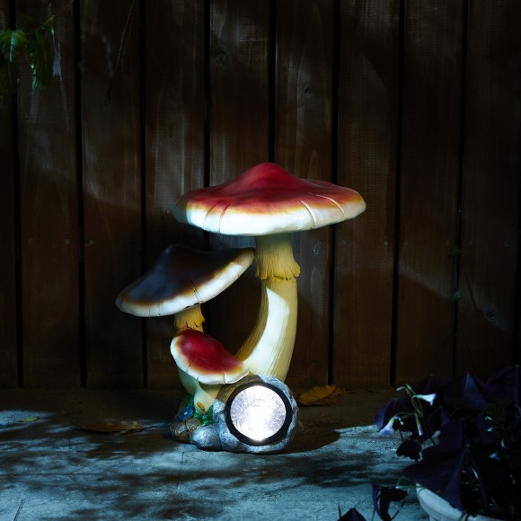 Glitzhome Glitzhome 15.75"H MGO Solar Powered Vibrant Mushrooms Garden Statue