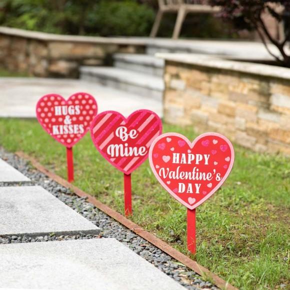 Glitzhome Glitzhome 15"H Set Of 3 Wooden Heart-shaped Yard Stakes