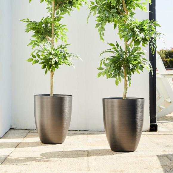 Glitzhome Glitzhome 16.75"H Set Of 2 Black Eco-Friendly Resin And Stone Faux Brushed Steel Texture Tall Planter
