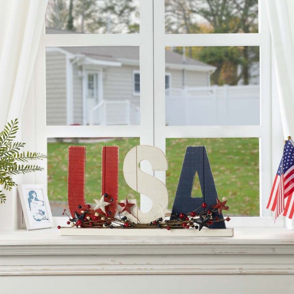 Glitzhome Glitzhome 18"L Wooden Patriotic USA Table Decor