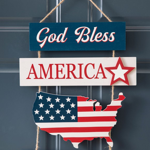 Glitzhome Glitzhome 20.75"H Patriotic/Americana Word Sign Door Hanger