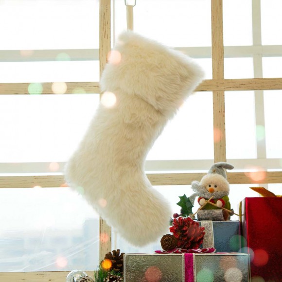 Glitzhome Glitzhome 21"L White Plush Christmas Stocking