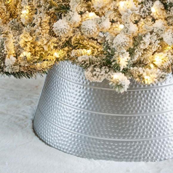Glitzhome Glitzhome 22"D Silver Hammered Metal Tree Collar