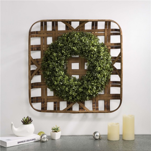 Glitzhome Glitzhome 24"L Bamboo Basket With 18"D Boxwood Wreath