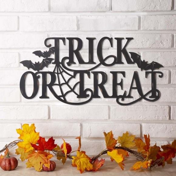 Glitzhome Glitzhome 24"L Halloween Metal "TRICK OR TREAT" Wall Sign