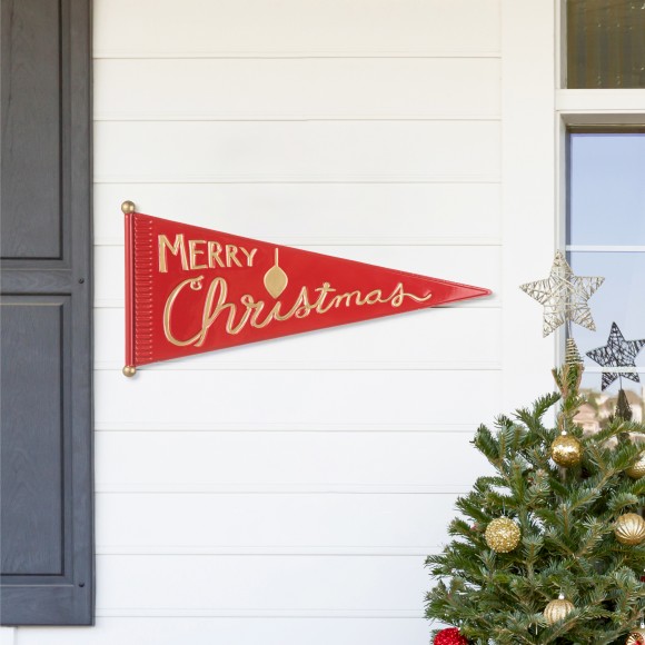 Glitzhome Glitzhome 25"L Metal "MERRY CHRISTMAS" Pennant Wall Decor