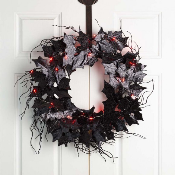 Glitzhome Glitzhome 26"D Lighted Halloween Bat Wreath