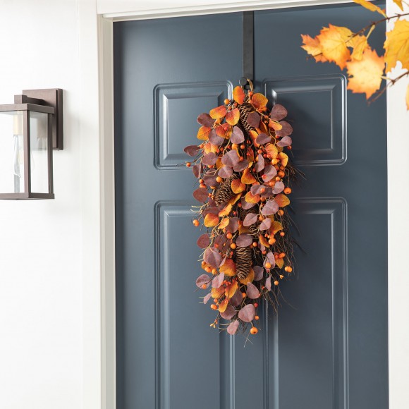 Glitzhome Glitzhome 26"H Fall Eucalyptus Berry Daisy Leaf Swag