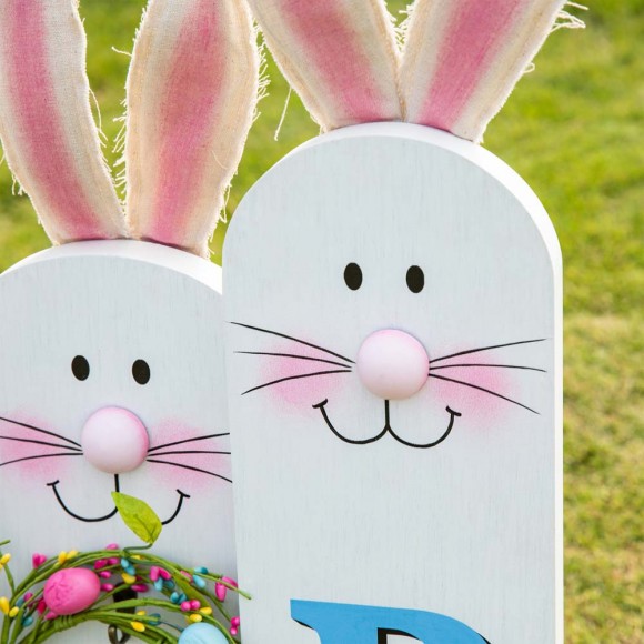 Glitzhome Glitzhome 29.5"H Easter Wooden Bunny Family "HOP" Porch Sign With An Egg Wreath