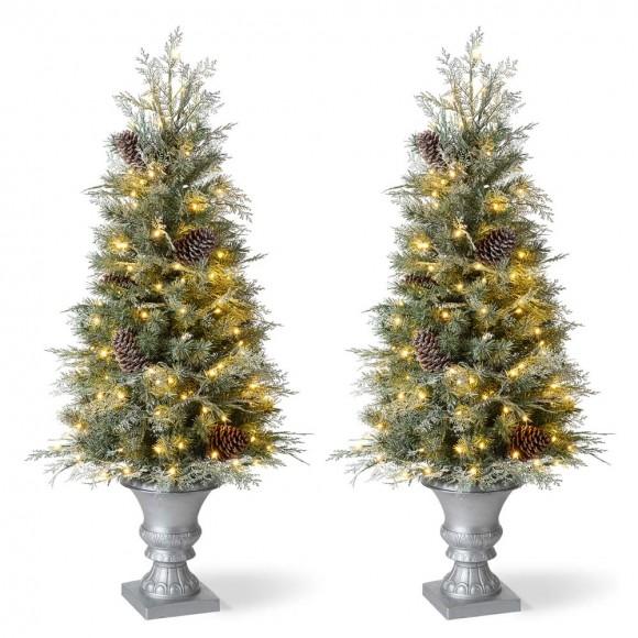 glitzhome Glitzhome 2PK 4ft Pre-Lit Pine Artificial Christmas Porch Tree with 130 Warm White Lights and Pinecones
