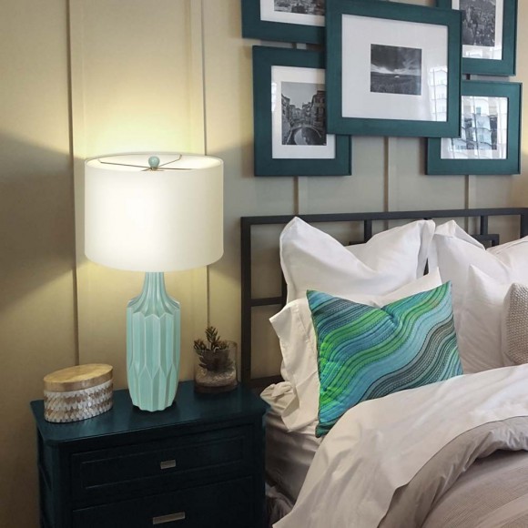 Glitzhome Glitzhome 30.75"H Matte Mint Ceramic Table Lamp W/White Shade