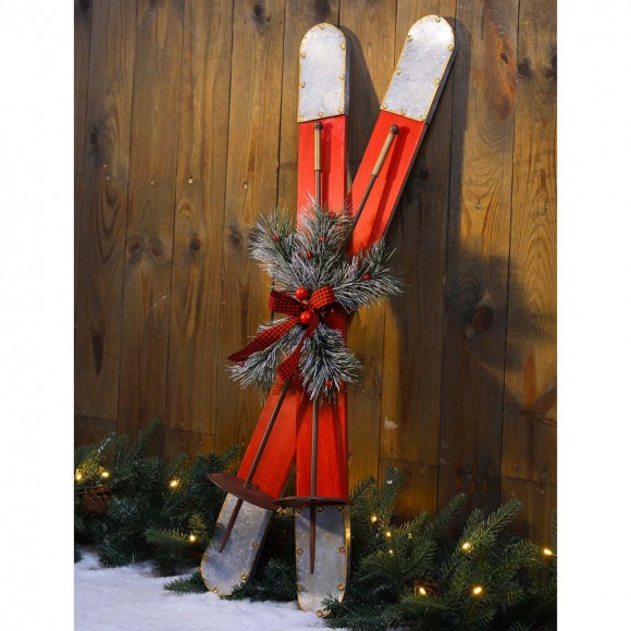 Glitzhome Glitzhome 35"H Red Christmas Wooden/Galvanized Ski Décor