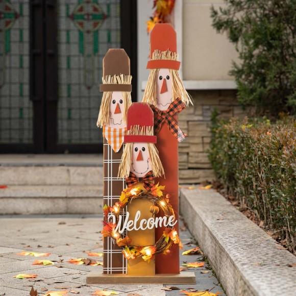 Glitzhome Glitzhome 36.25"H Lighted Wooden Scarecrow Family Porch Decor With Wreath