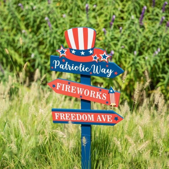Glitzhome Glitzhome 36"H Patriotic Americana Wooden Top Hat Word Sign Yard Stake (KD)