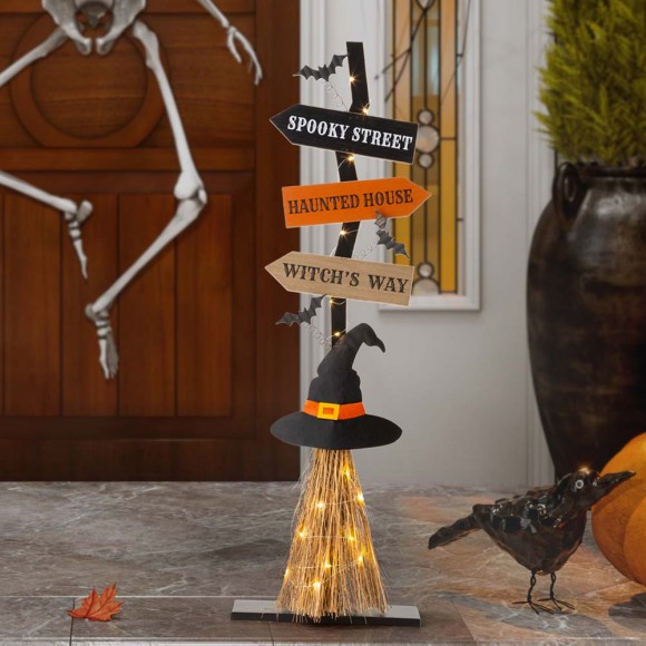 Glitzhome Glitzhome 42"H Lighted Wooden Witch's Broom Porch Decor