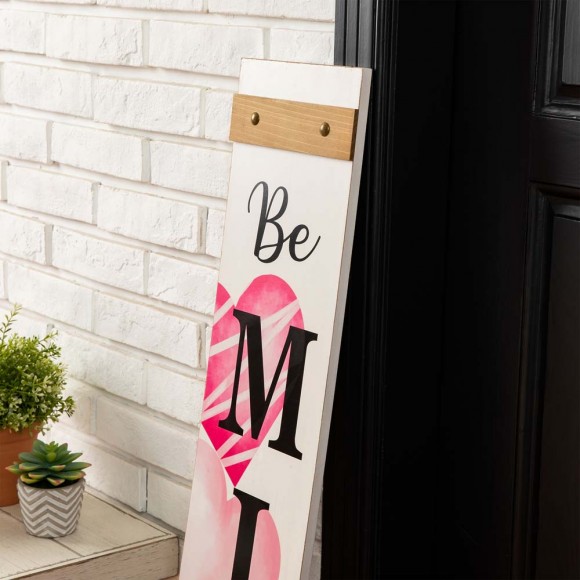 Glitzhome Glitzhome 42"H Valentine's Wooden "Be Mine" Porch Sign