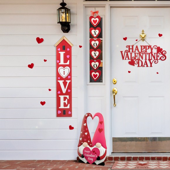 Glitzhome Glitzhome 42"H Valentine's Wooden "LOVE" House-shaped Porch Decor