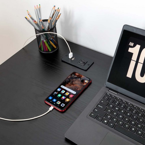 Glitzhome Glitzhome 43.25"L Modern Industrial Black Wood/Metal Writing Desk With 1 Outlets And 2 USB Charging Ports