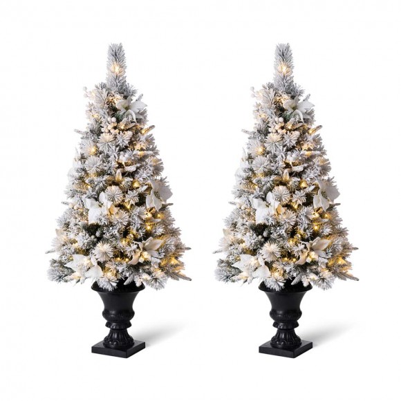 Glitzhome Glitzhome 4ft Pre-Lit Pine Artificial Christmas Porch Tree With 100 Warm White Lights And Poinsettias Set Of 2