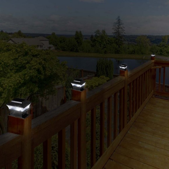 Glitzhome Glitzhome 5.75"L 4 Pack Black Solar Powered LED Fence Post Cap Lights