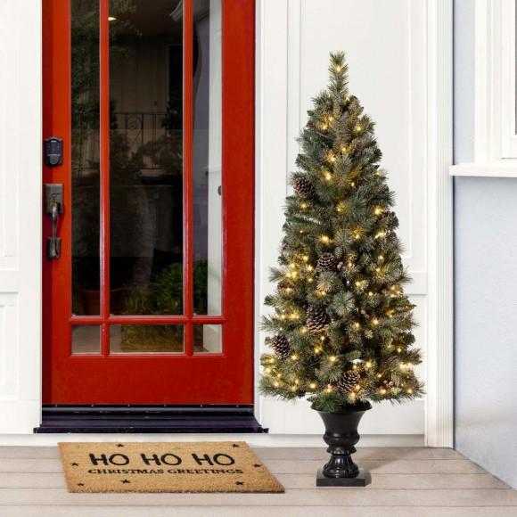 Glitzhome Glitzhome 5ft Pre-Lit Green Flocked Pine Artificial Christmas Porch Tree With 130 Warm White Lights