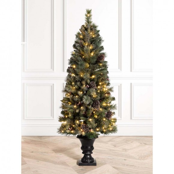 Glitzhome Glitzhome 5ft Pre-Lit Green Flocked Pine Artificial Christmas Porch Tree With 130 Warm White Lights